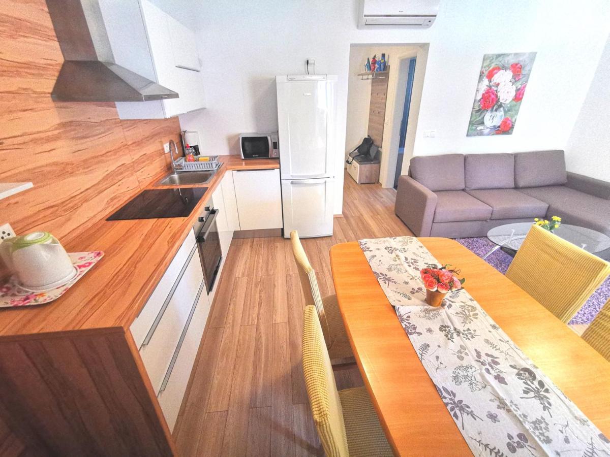 Vila Vodice Apartment Екстериор снимка